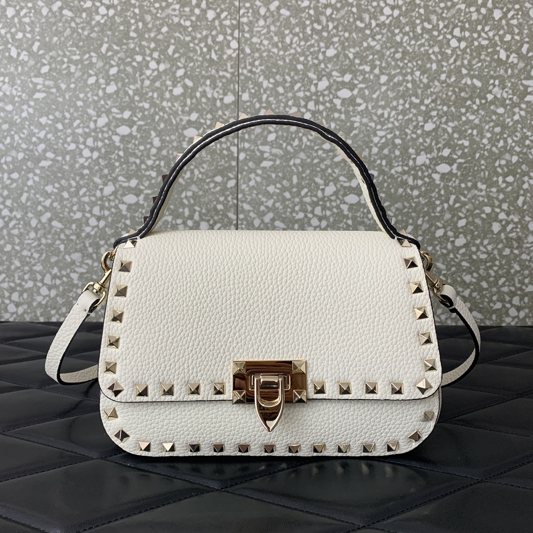 Valentino Garavani Rockstud Handbag Shoulder Bag in Ivory Grainy Calfskin